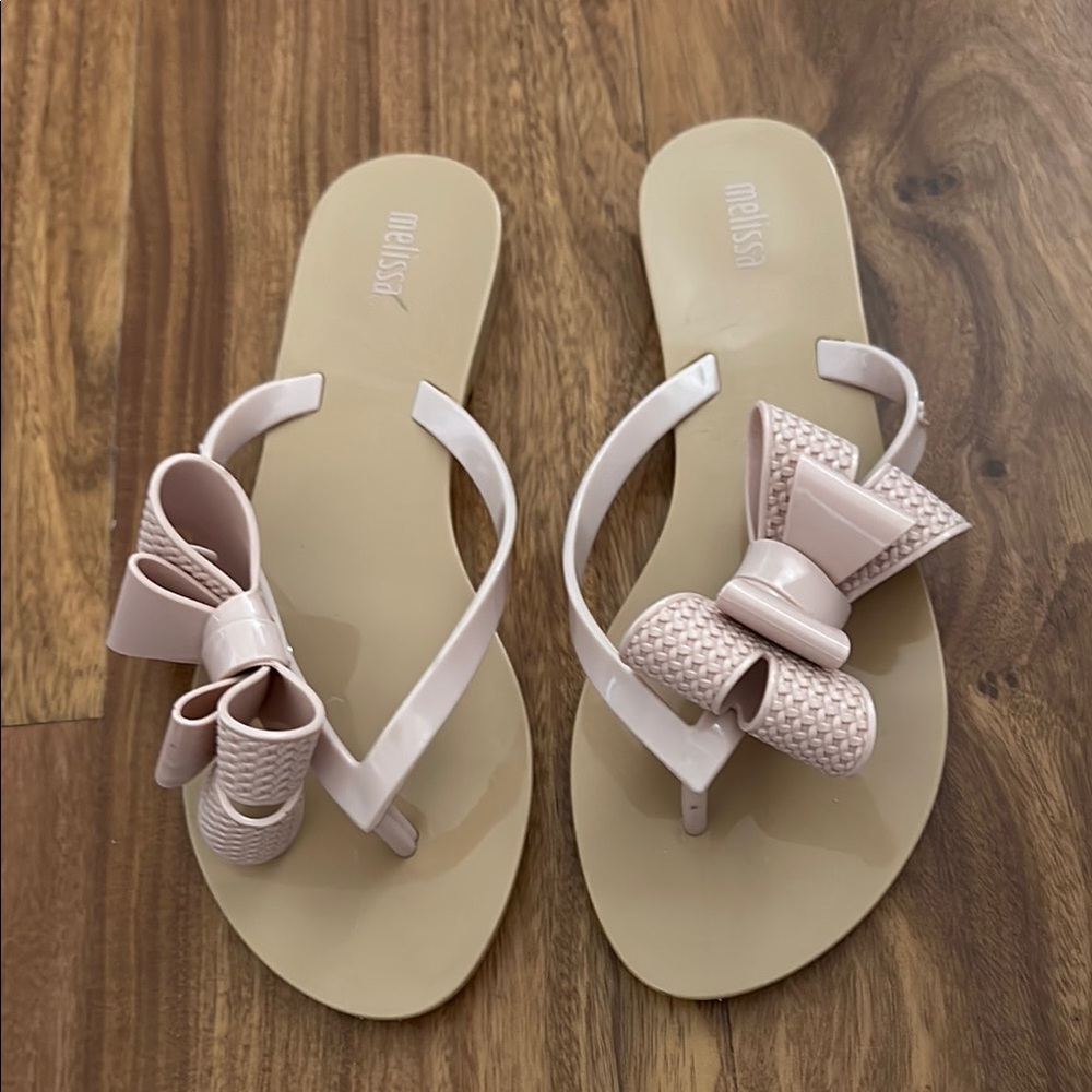 Melissa Women's Pink Sandals with Bow Tan and Blush Bow Jelly Sandals 6